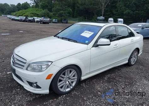 2009 Mercedes-Benz C 300 Sport 4Matic из США, поврежденный, VIN WDDGF81X69R078580